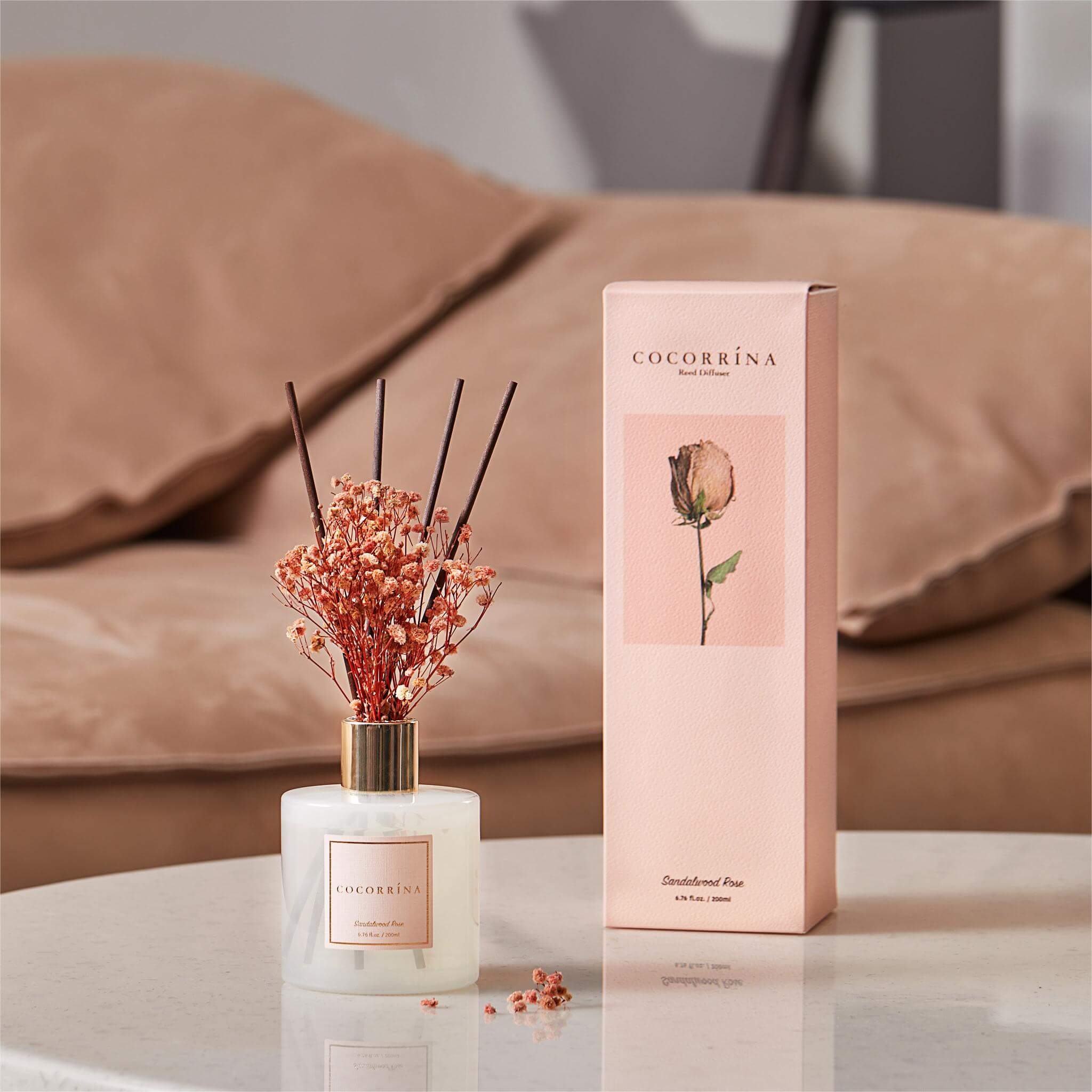 Difusor de varillas de rosa y sándalo COCORRÍNA