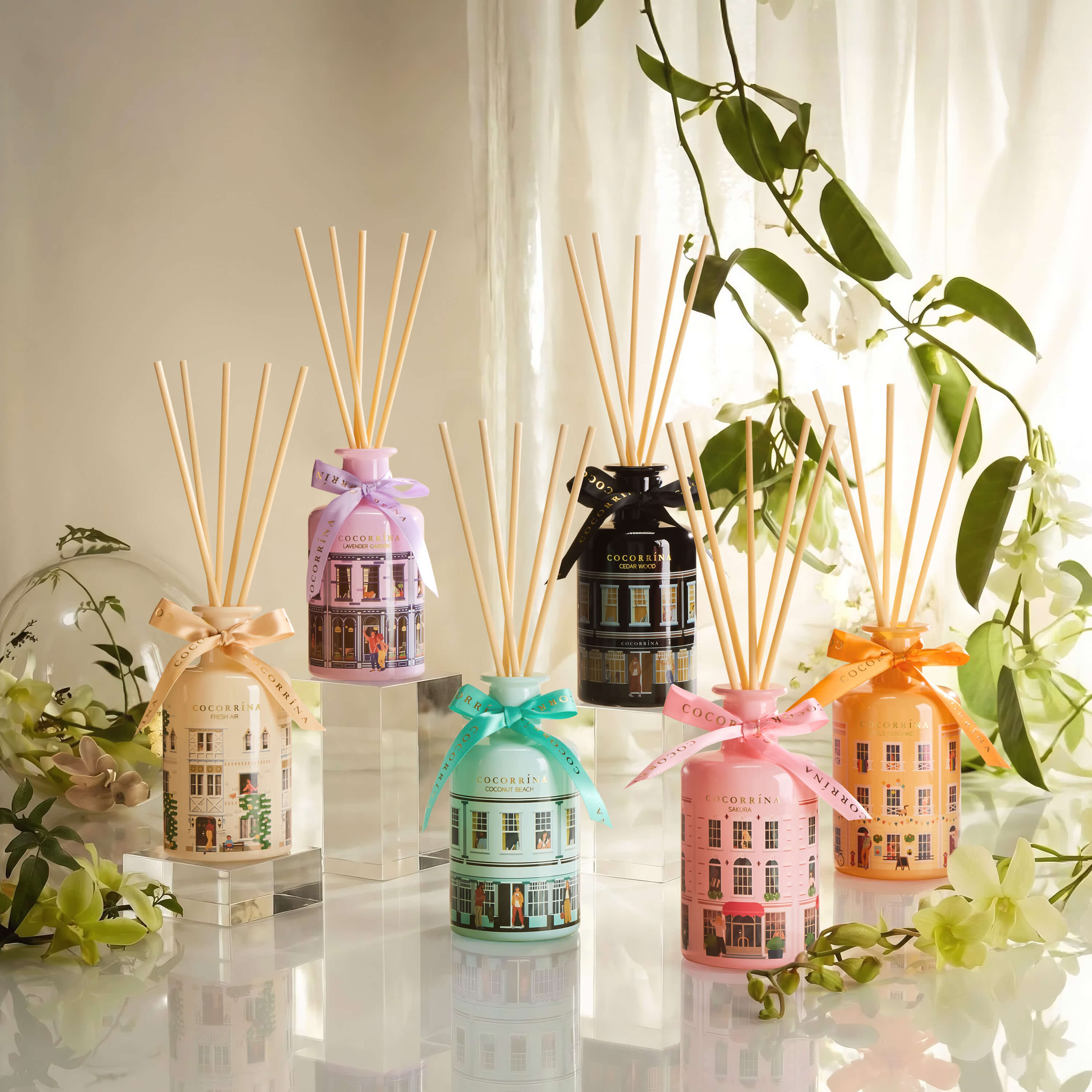 COCORRÍNA Sakura House Shape Reed Diffuser Set