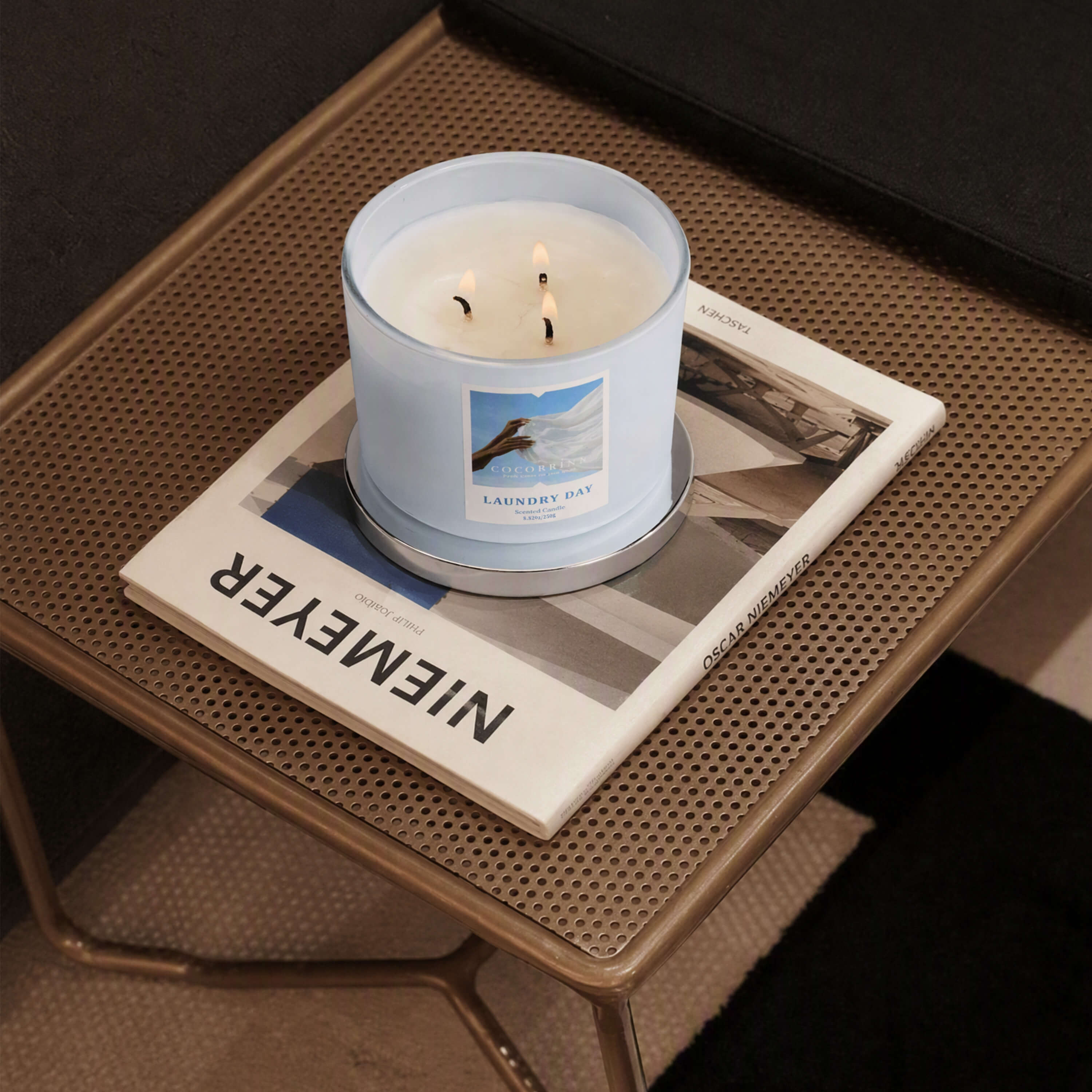 COCORRÍNA 8.8 oz Laundry Day Candle（Pre-Order）