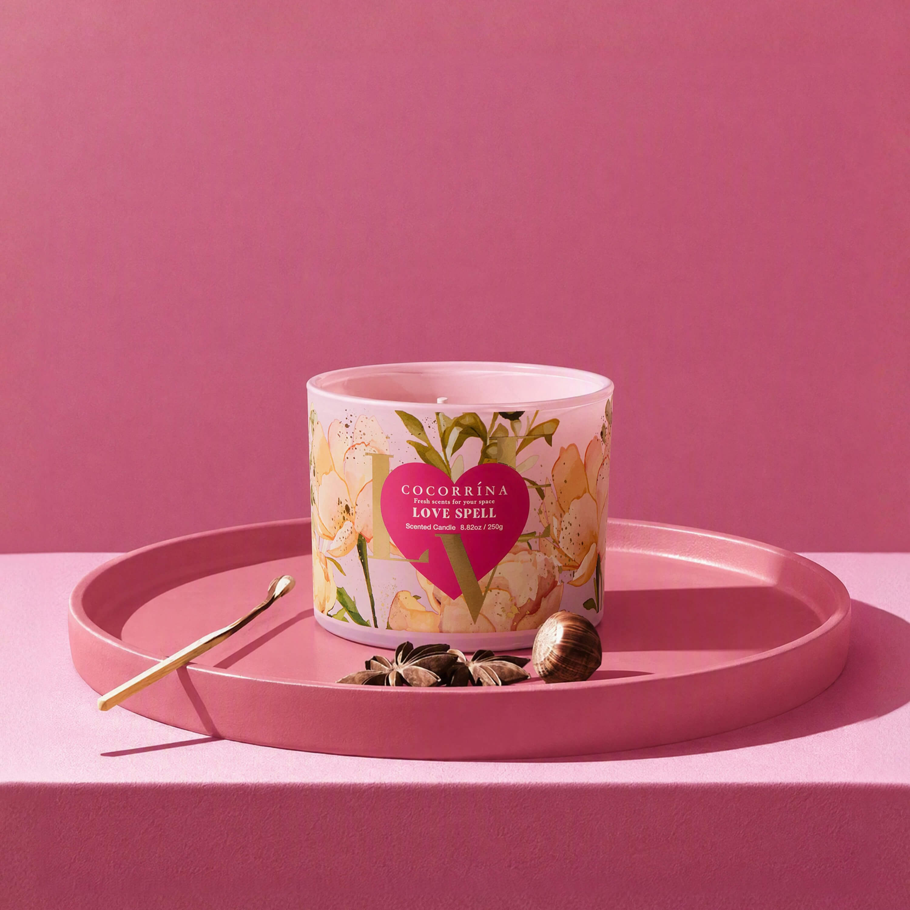 COCORRÍNA 8.8 oz Love Spell Candle（Pre-Order）