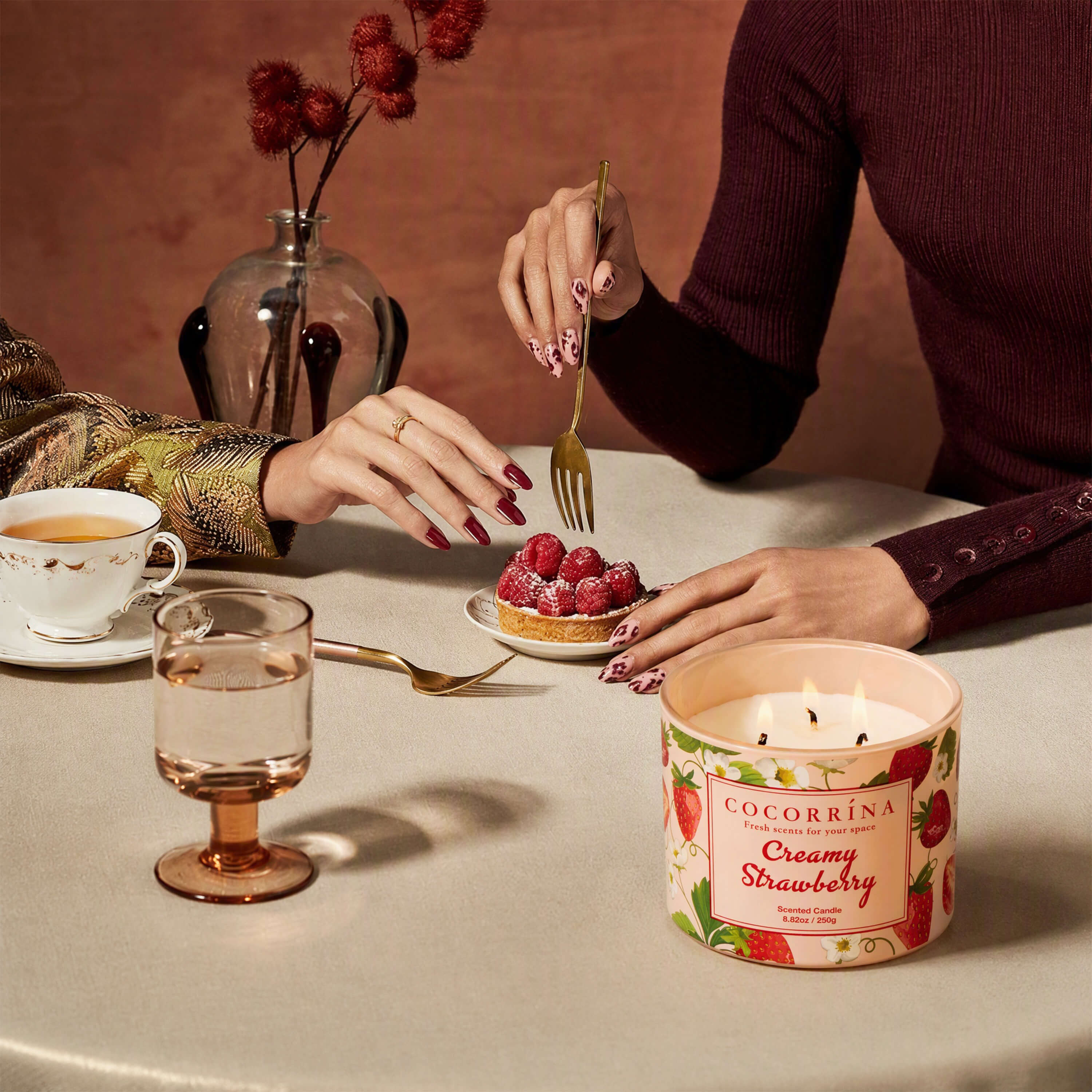 COCORRÍNA 8.8 oz Creamy Strawberry Candle（Pre-Order）