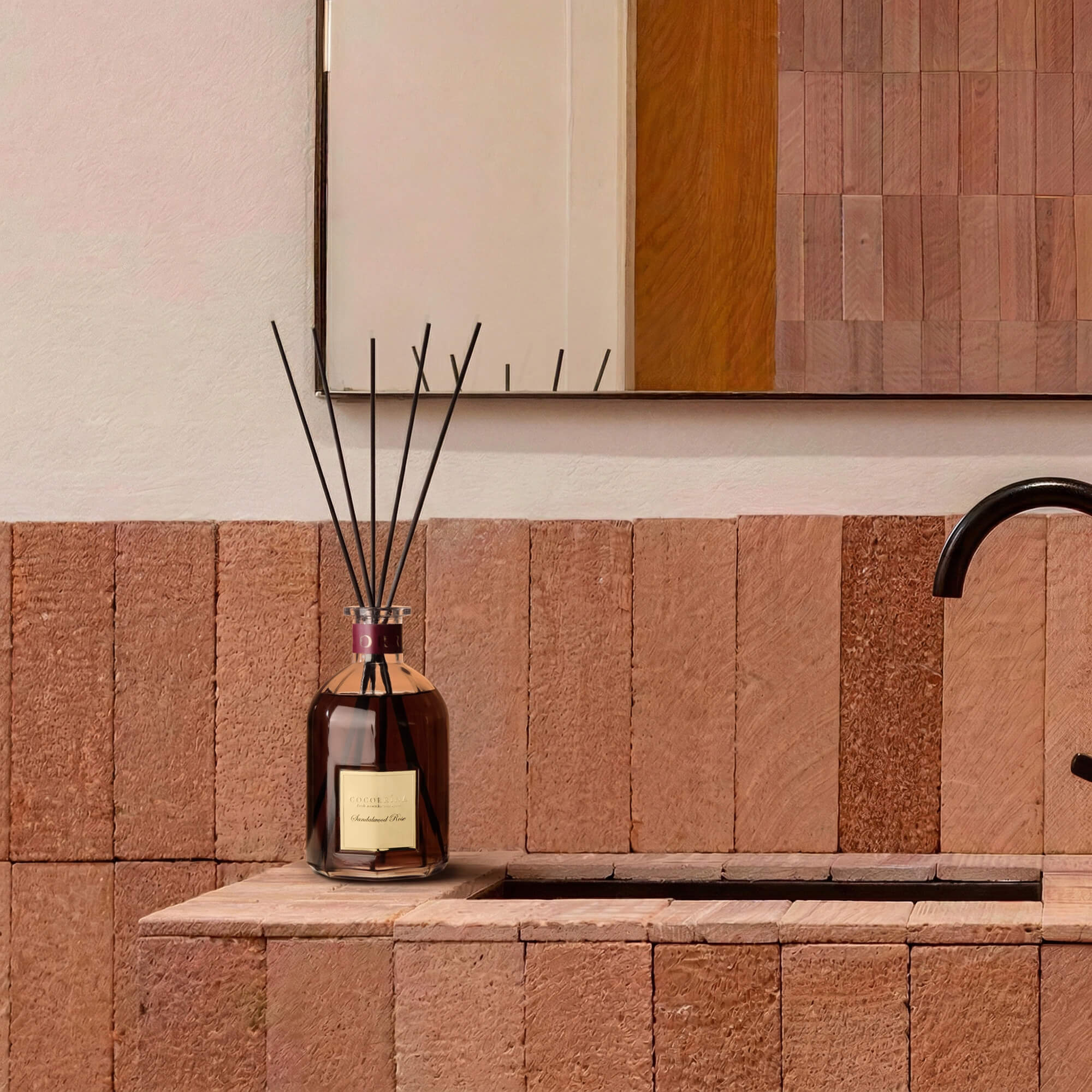 COCORRÍNA Sandalwood Rose Reed Diffuser Set