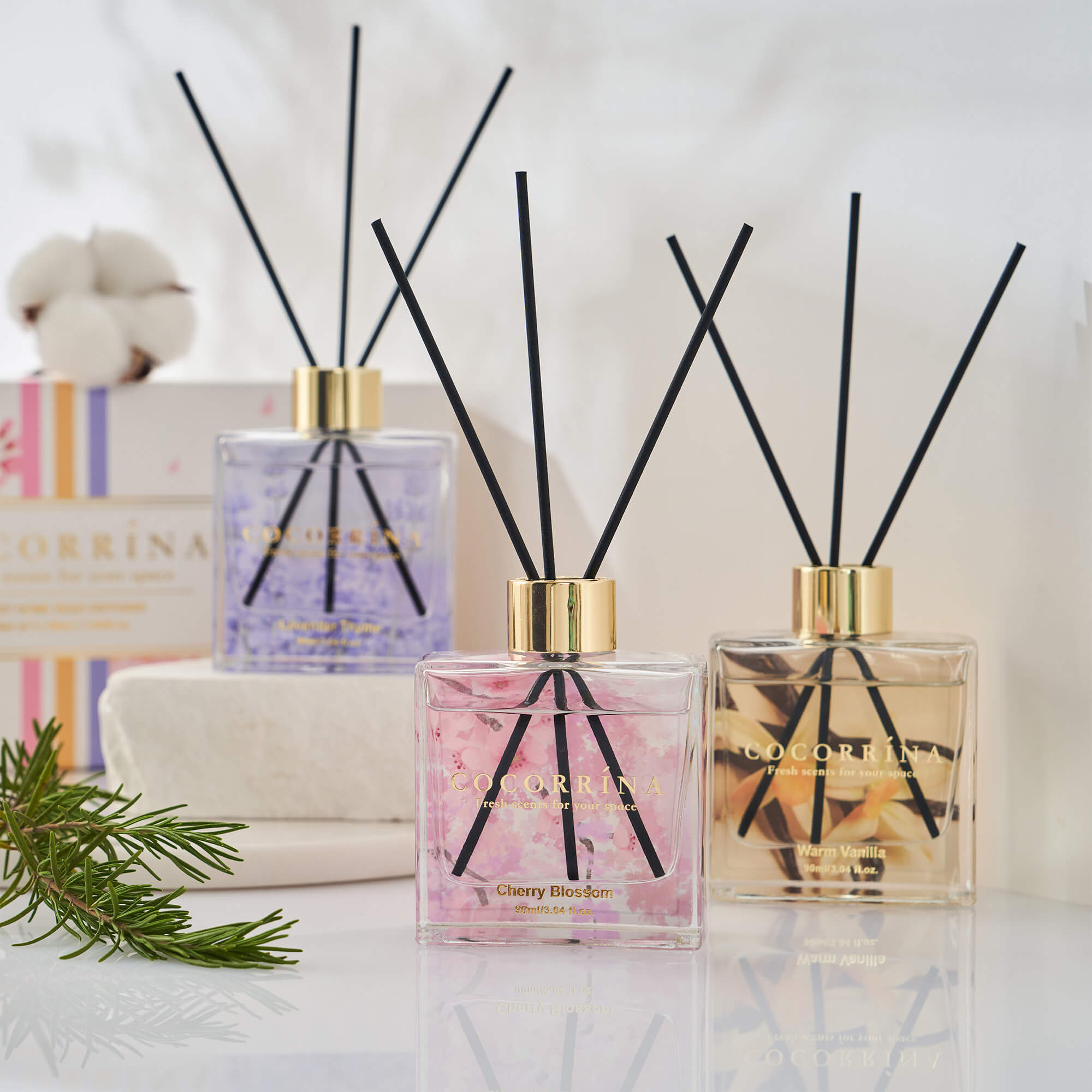 COCORRÍNA Reed Difusor Set de 3-3 unidades/3,04 Fl.oz Difusor con 24 palos Warm Vanilla/Cherry Blossom/Lavender Thyme Reed Difusor para el hogar Baño Oficina Estante Decoración