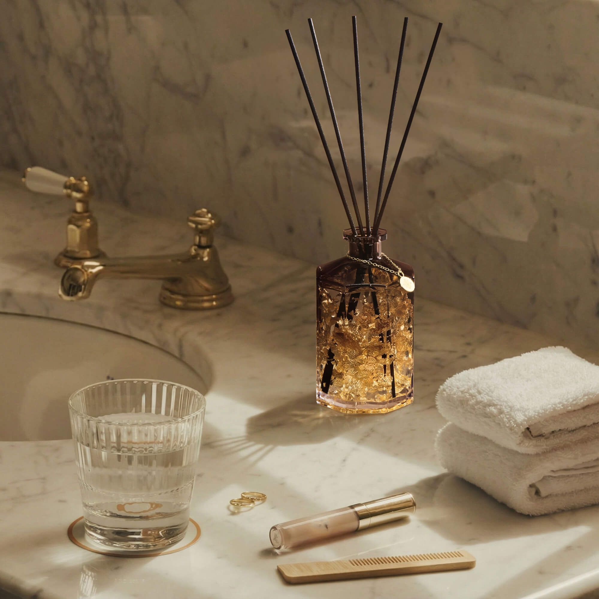 COCORRÍNA Black Forest Reed Diffuser Set