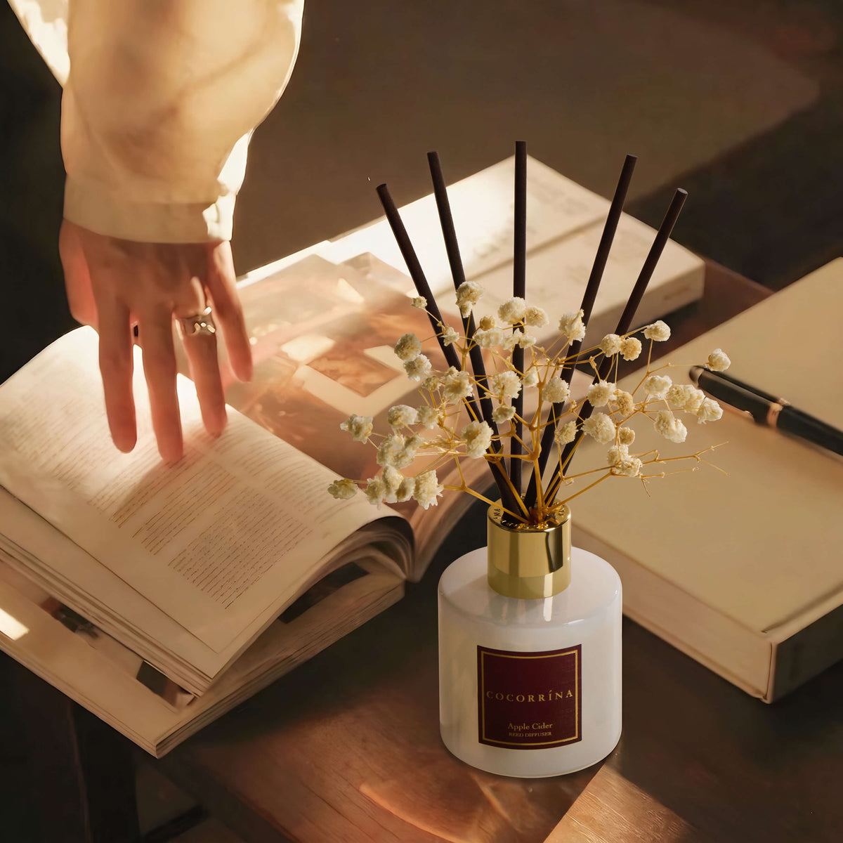 COCORRÍNA Apple Cider Reed Diffuser Set
