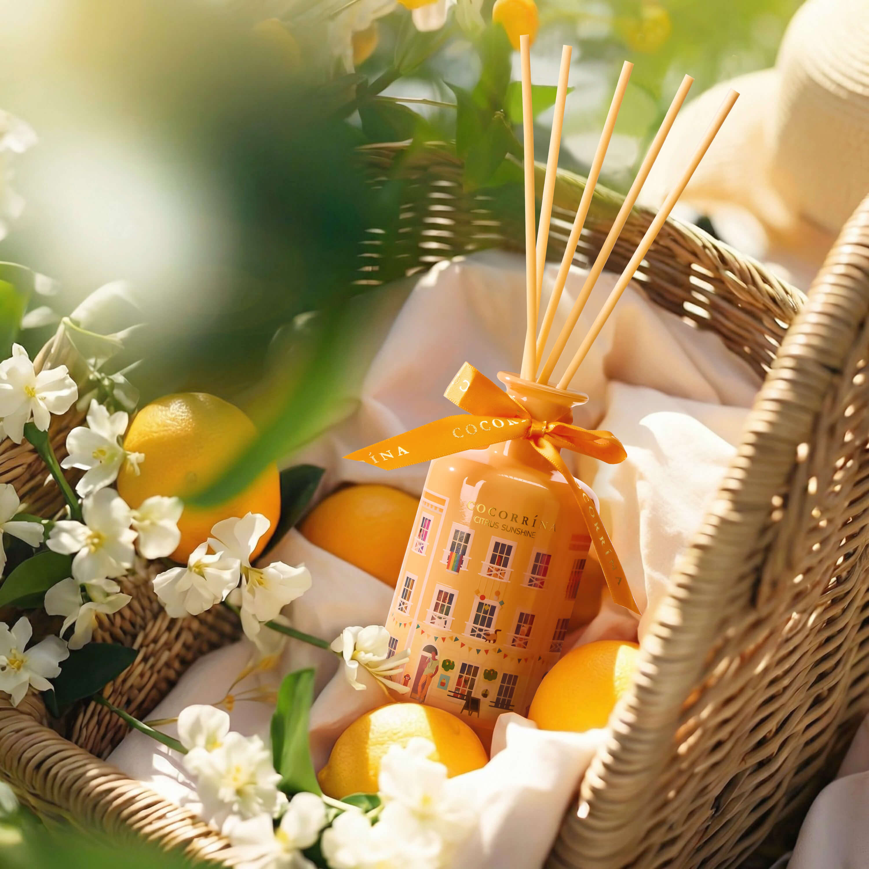 COCORRÍNA Citrus Sunshine House Shape Reed Diffuser Set