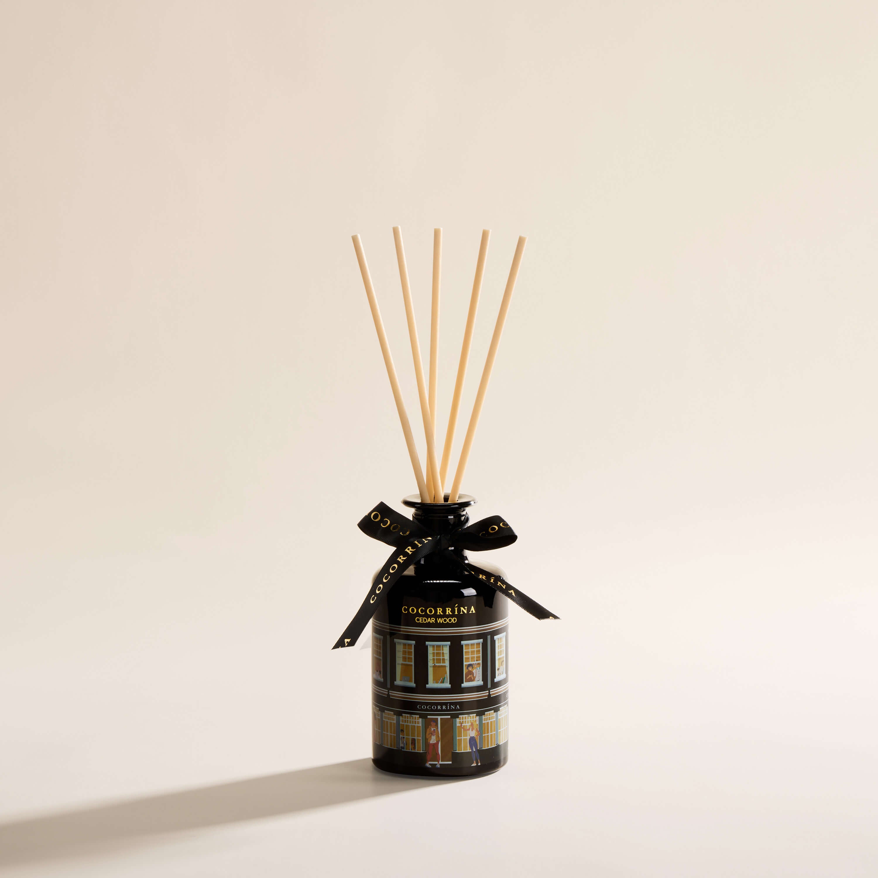 COCORRÍNA Cedar Wood House Shape Reed Diffuser Set
