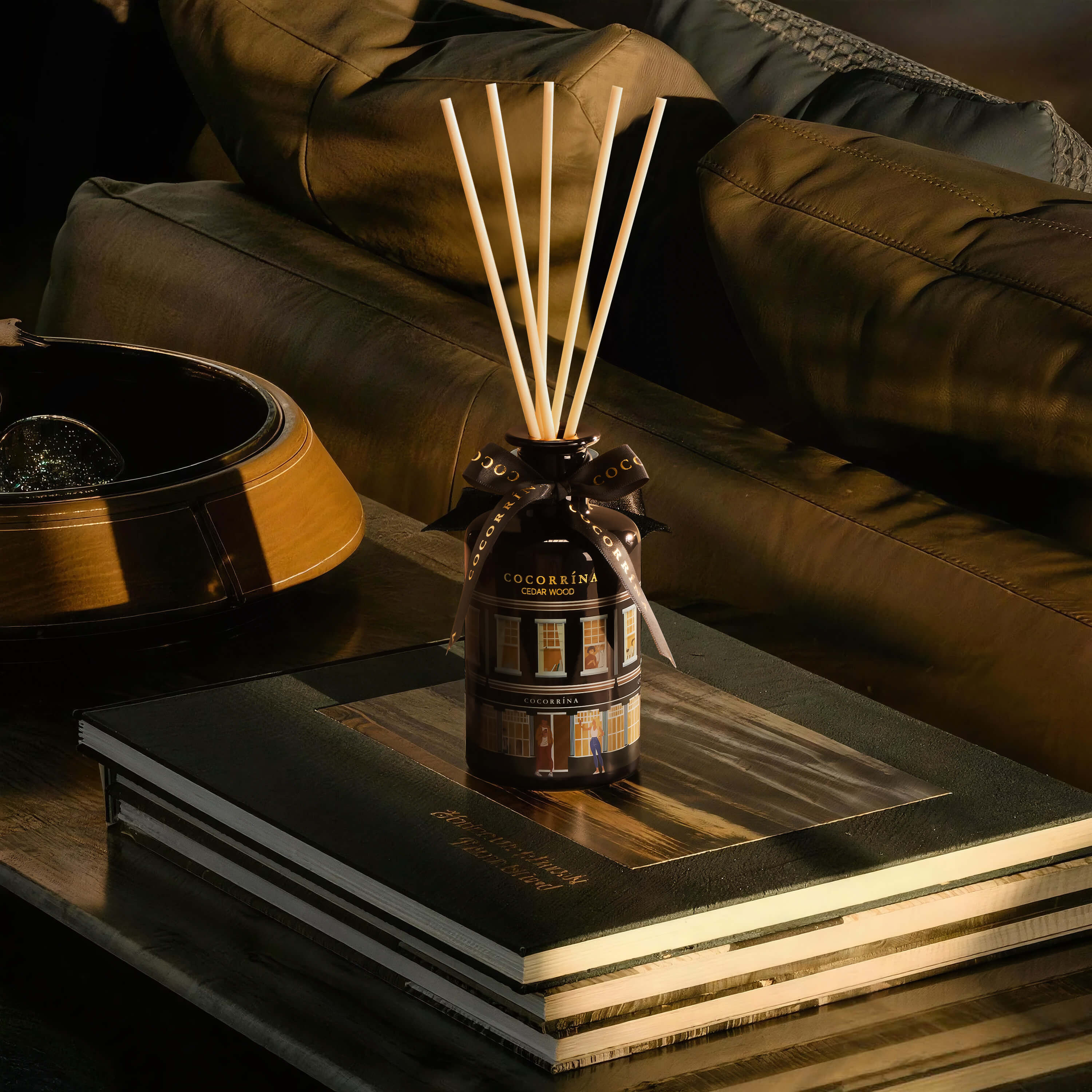 COCORRÍNA Cedar Wood House Shape Reed Diffuser Set
