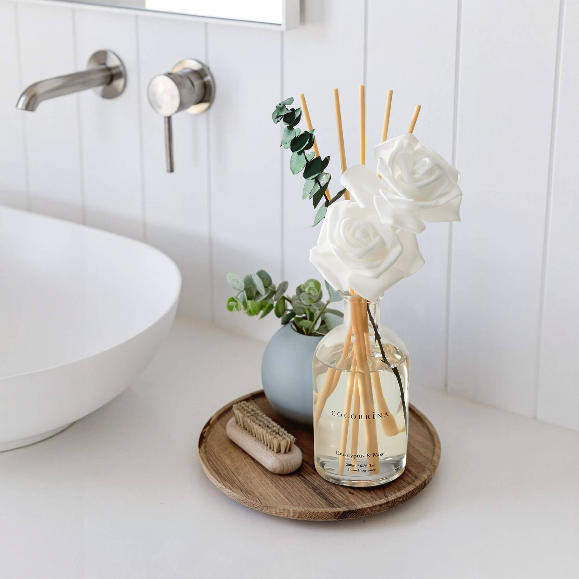 COCORRÍNA Eucalyptus Moss White Rose Reed Diffuser