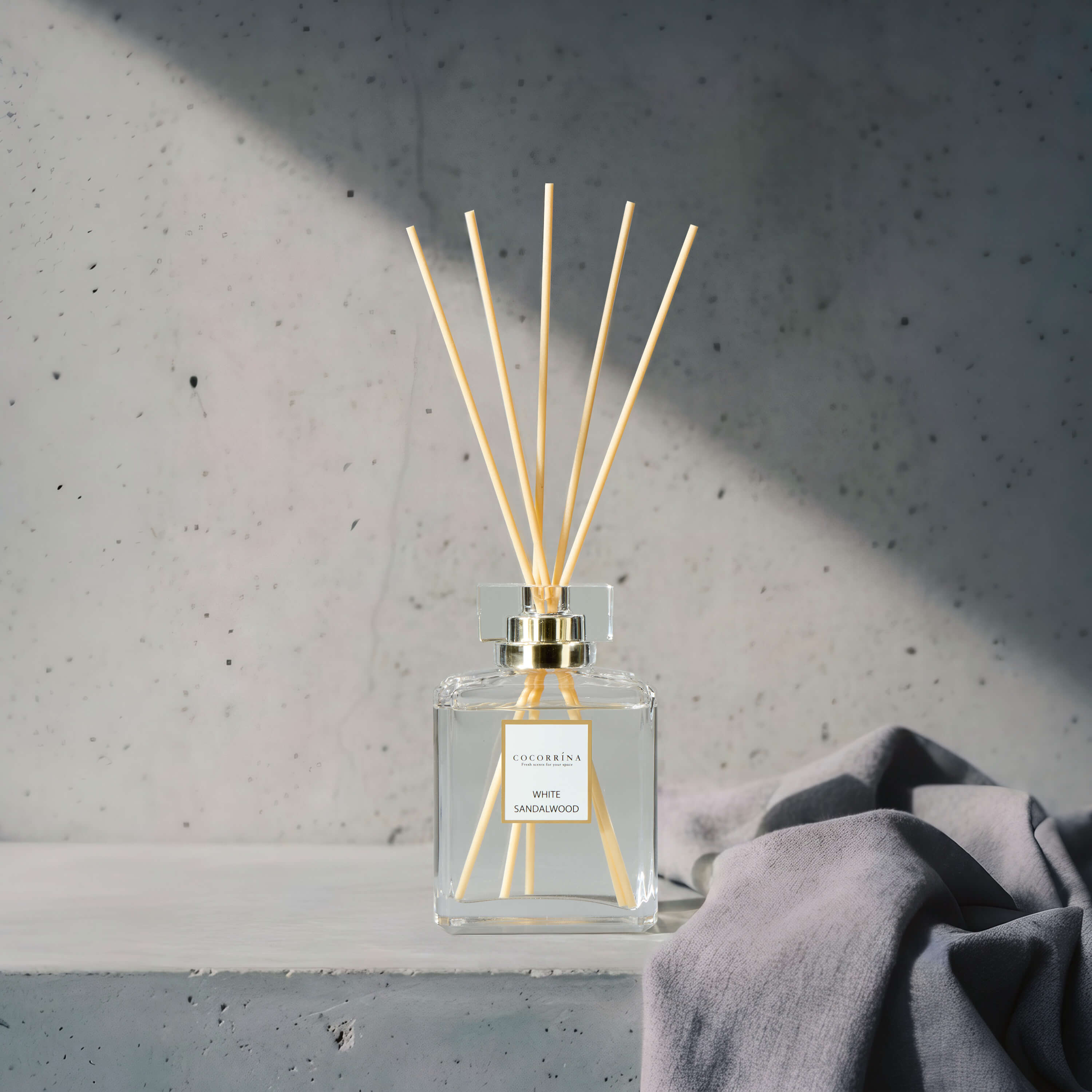 COCORRÍNA White Sandalwood Perfume Reed Diffuser Set